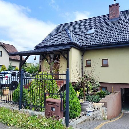 Przyjazny Domek Тарновске Гори Екстериор снимка
